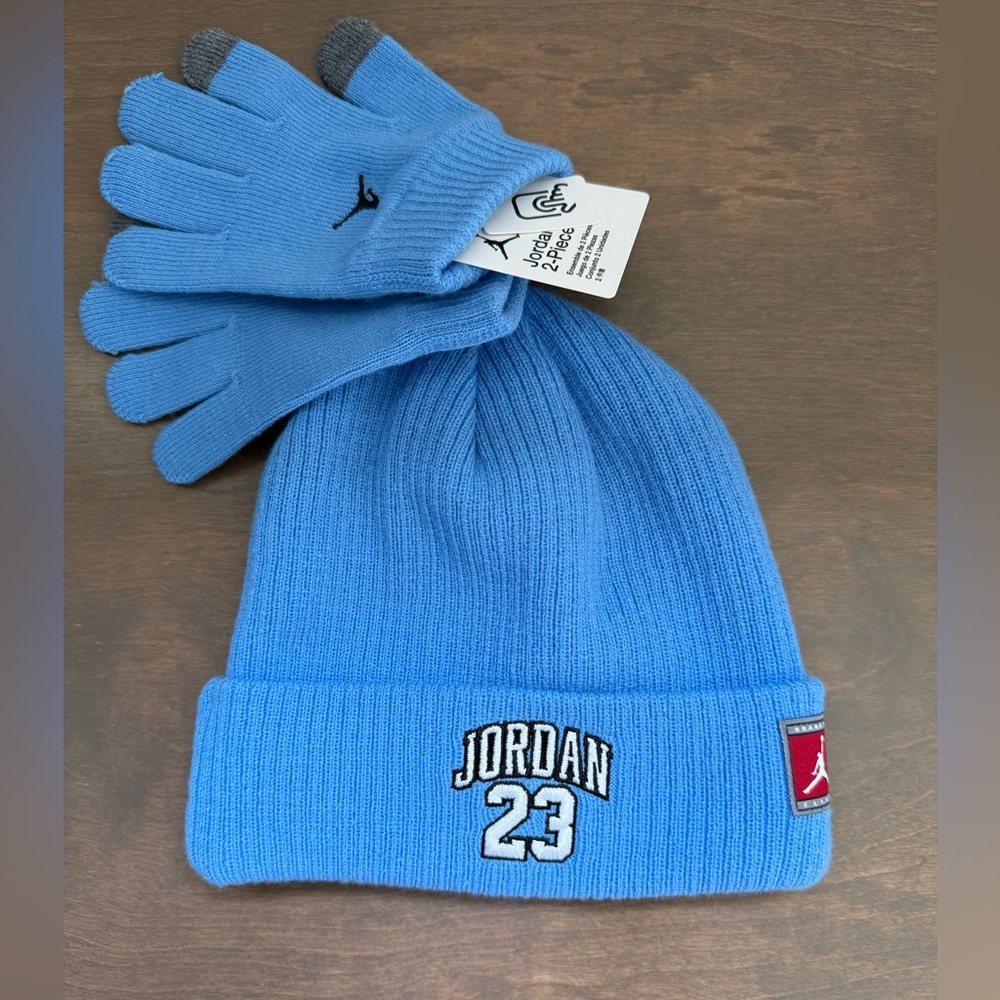 NWT • Jordan Legend Blue 2 piece set Beanie Hat and Gloves - Picture 2 of 6